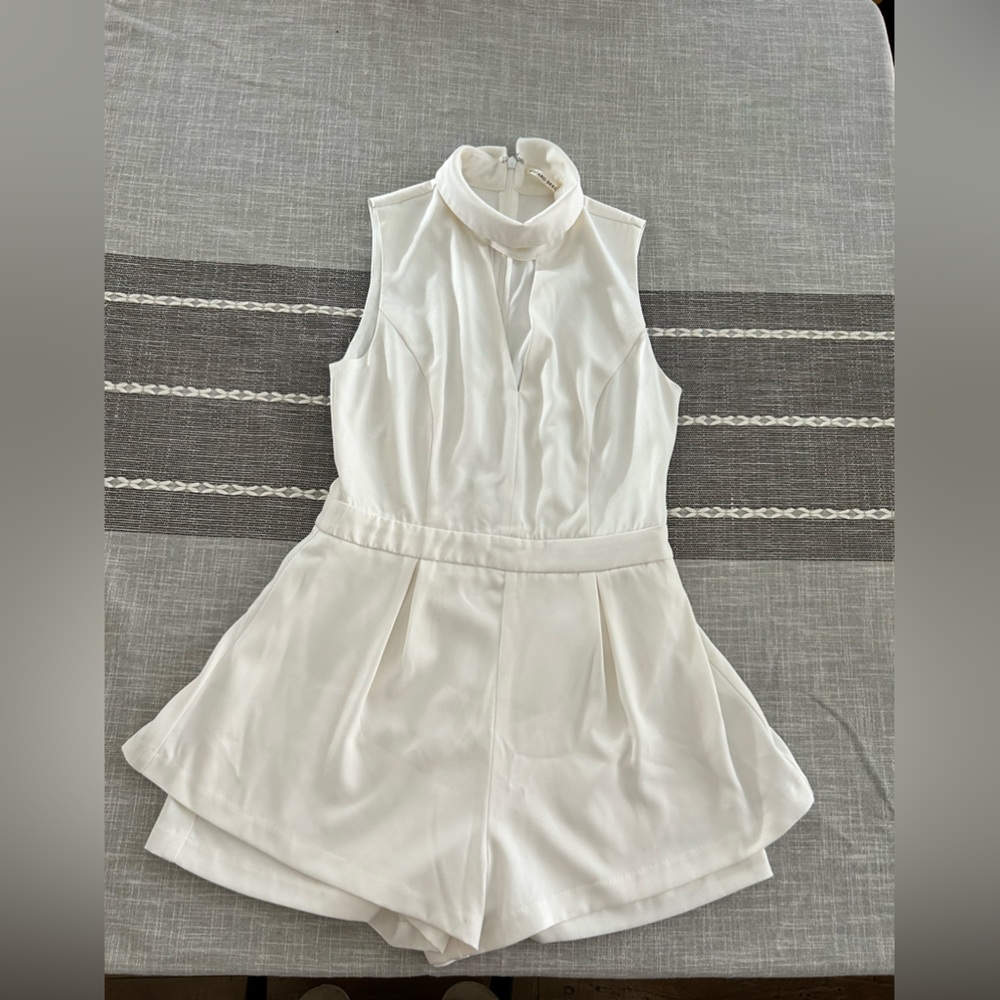 Brand: mustard seed size: medium color: white